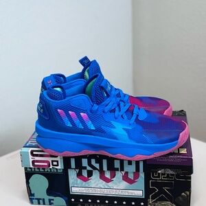 Adidas Men's Blue and Pink Athletic Shoes